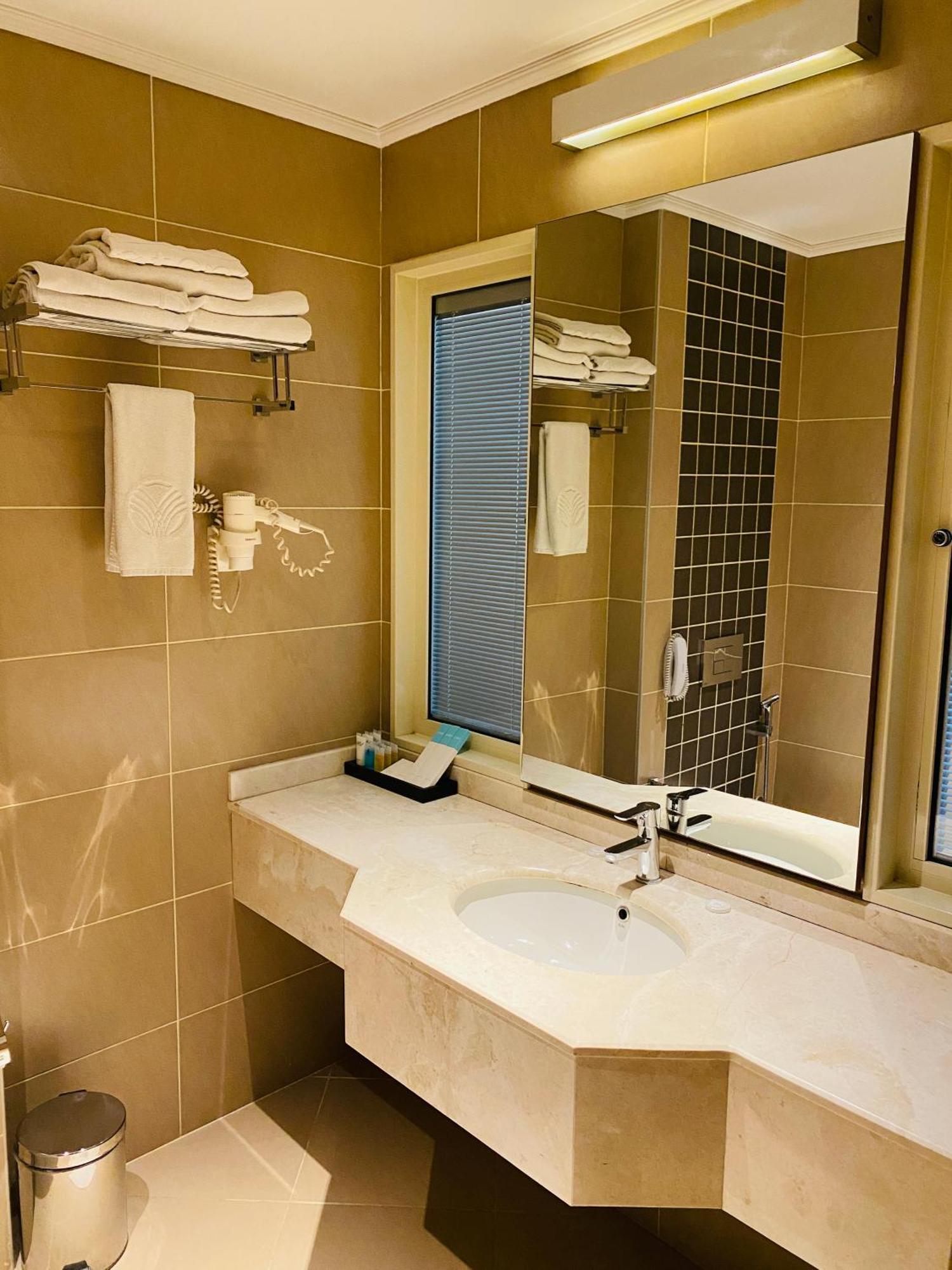 Karbala Rayhaan Hotel & Suites Bagian luar foto
