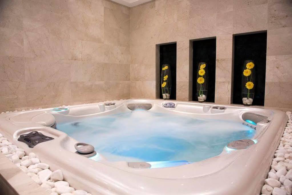 Karbala Rayhaan Hotel & Suites Bagian luar foto